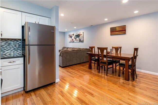 Foto del edificio - 71 Aiken St