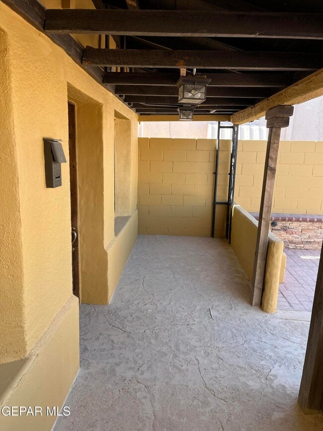 Foto del edificio - 614 E Missouri Ave