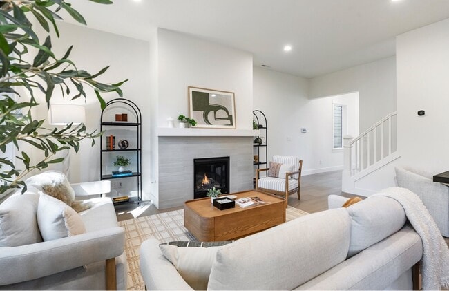 Foto del edificio - 15628 NW Raywood Ln