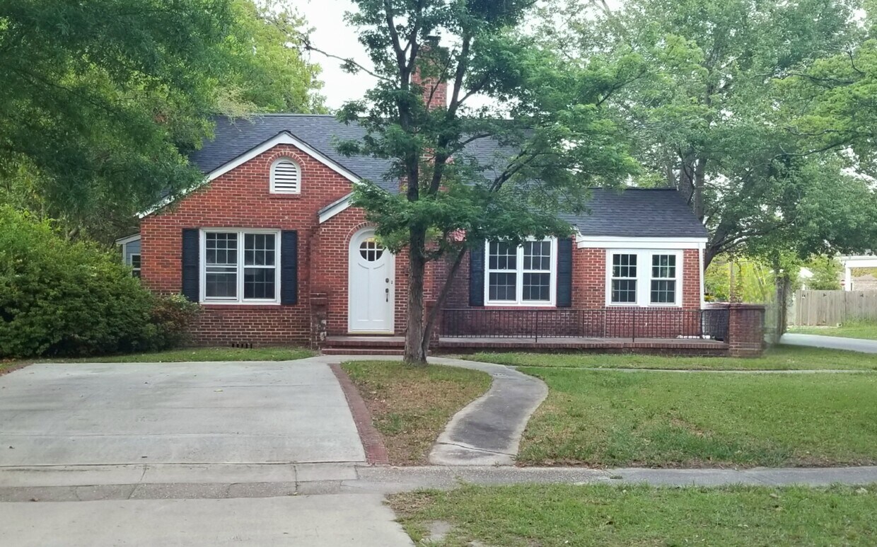 Foto principal - 1500 Laurel St