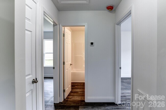 Foto del edificio - 167 Quinn Hill Ln