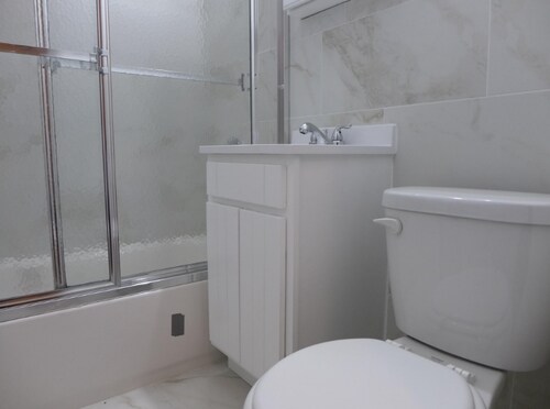 Foto del edificio - 1427 3rd Ave