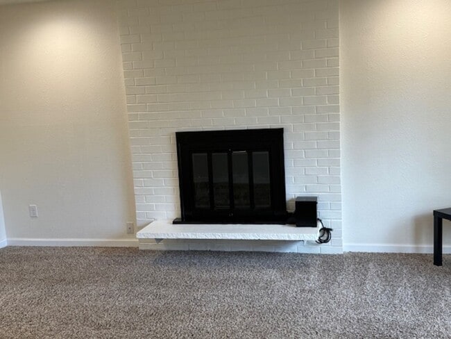 Building Photo - Lap of Luxury LLC