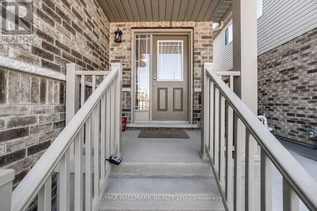 Building Photo - 75 John Brabson Cres