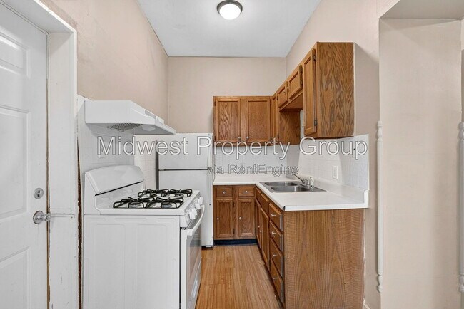 Foto del edificio - 3241 S Jefferson Ave
