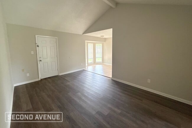 Building Photo - 7518 Canary Cir