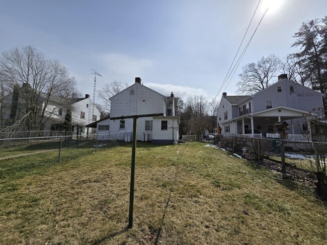 Building Photo - 249 Pine Grove Rd