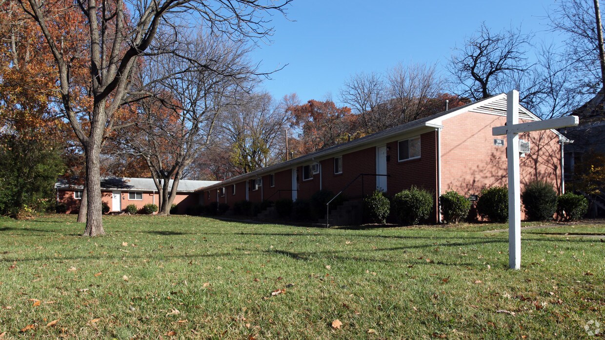 Foto principal - 2406 Spring Garden St