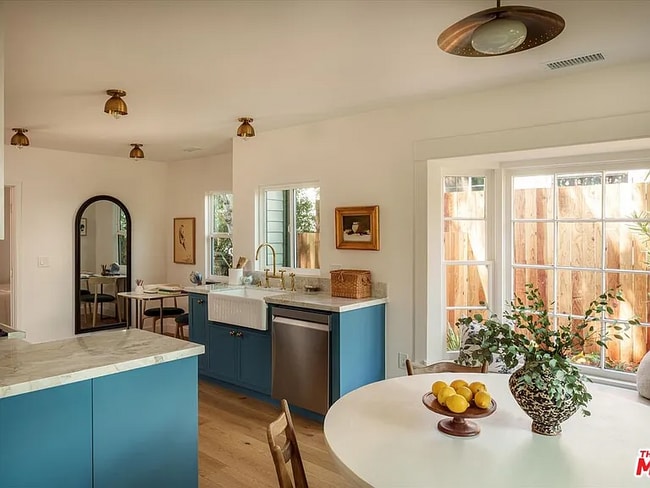 Building Photo - 5031 Townsend Ave