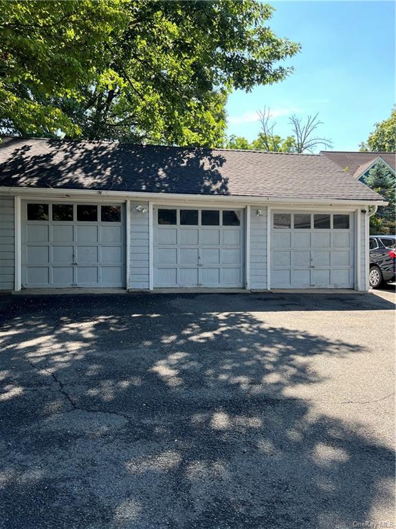 Building Photo - 288 Ehrhardt Rd
