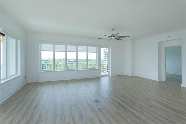 Building Photo - 100 S Eola Dr