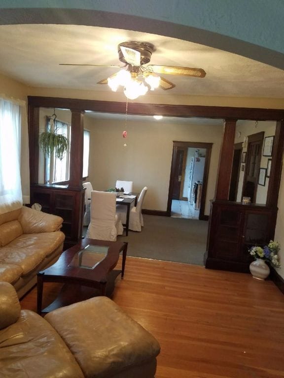 Foto del edificio - 12 Haskell Ave