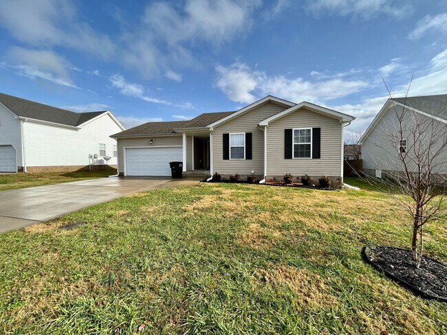 Building Photo - Super Cute Ranch Home with Easy Access to I24