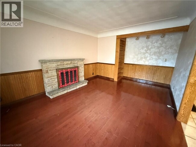 Photo du bâtiment - 862 West 5th Street