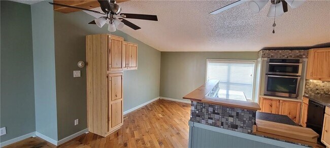 Foto del edificio - 3669 Mathews Rd