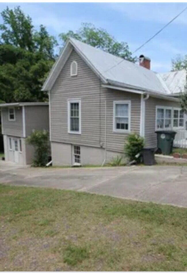 404 S Green St, Wadesboro, NC 28170 House Rental in Wadesboro, NC