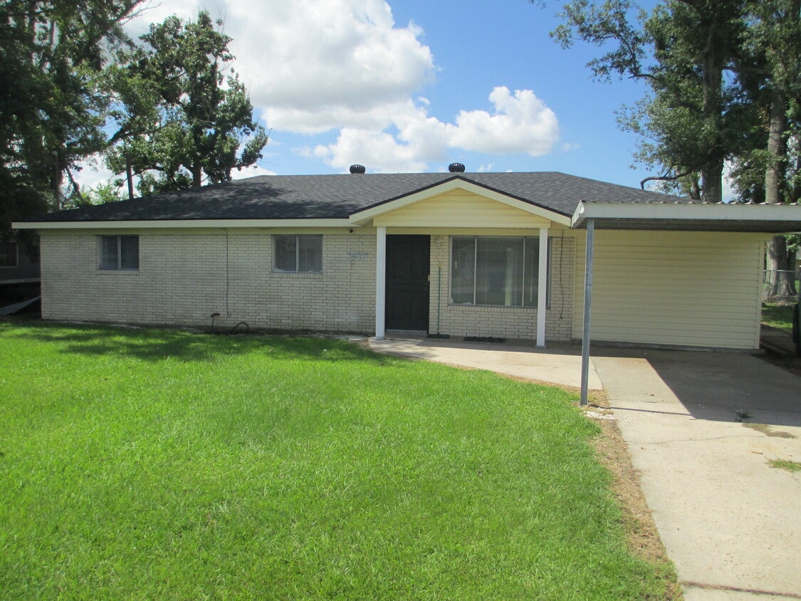2517 Jayson St, Sulphur, LA 70663 House Rental in Sulphur, LA