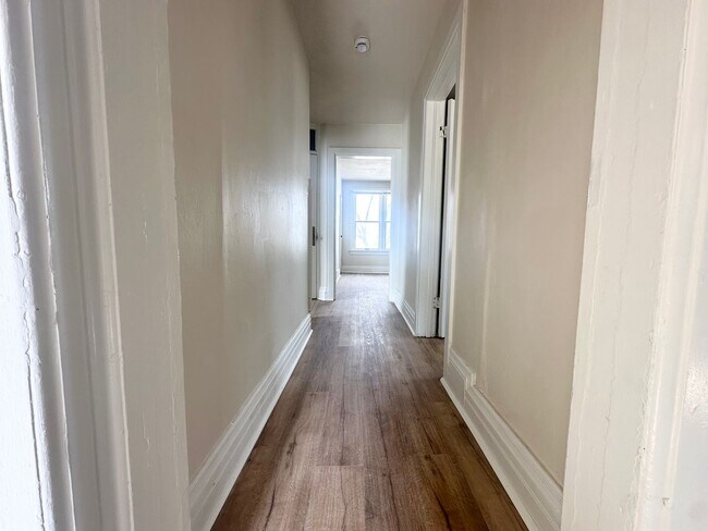 Foto del edificio - 1201 S 15th St