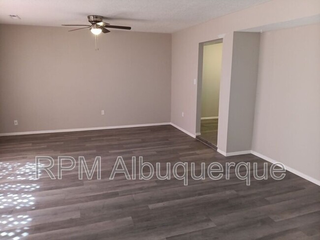 Foto del edificio - 4001 Wellesley Dr NE