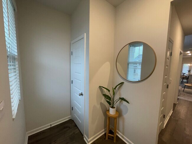 Foto del edificio - 1109 Button Buck Ln