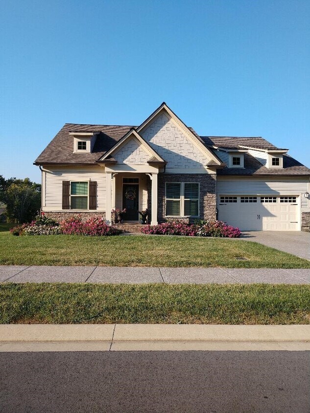 6780 Pleasant Gate Ln, College Grove, TN 37046 House for Rent in