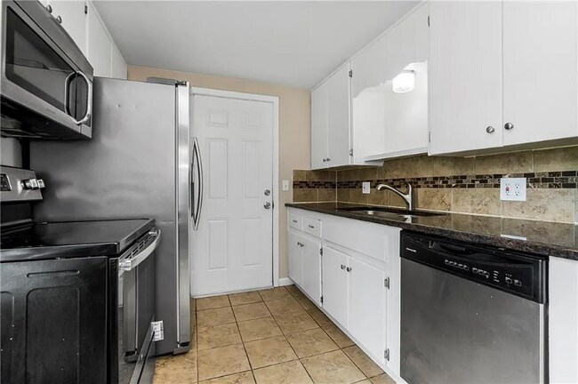 Building Photo - 7611 W 65th St