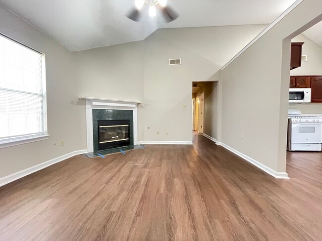 Building Photo - Adorable home in Southaven!