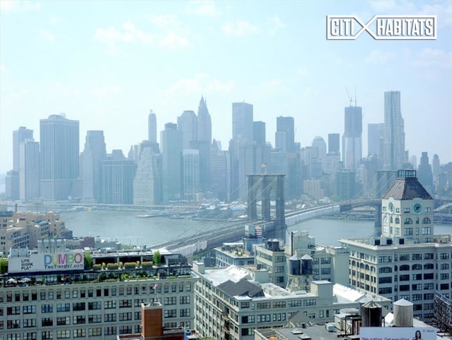 Building Photo - J Condominium