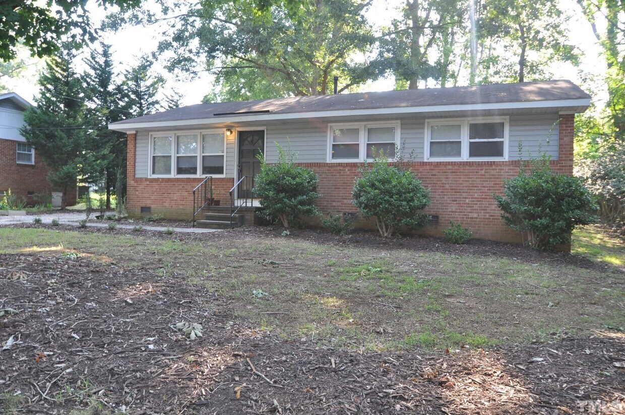 517 Cooper Rd, Raleigh, NC 27610 House for Rent in Raleigh, NC