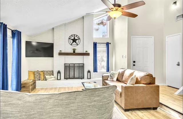 Building Photo - 1709 Elk Grove Dr