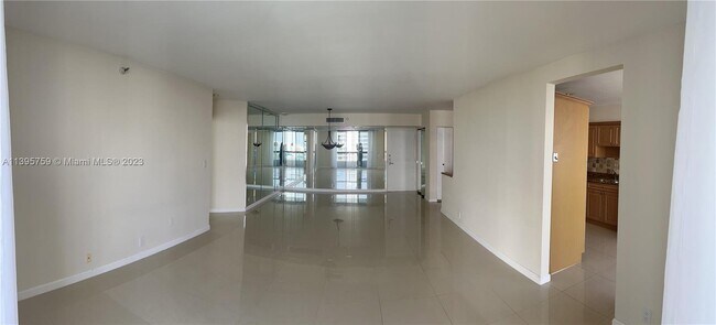 Foto del edificio - 19101 Mystic Pointe Dr
