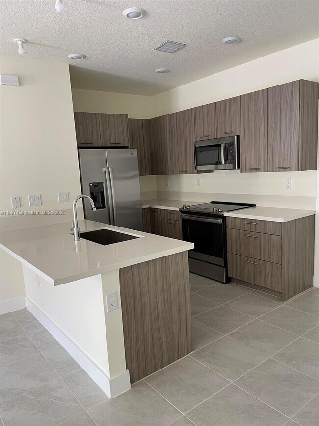 Foto del edificio - 4625 NW 83rd Path