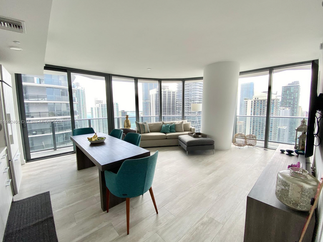 Foto del edificio - 55 SW 9th St