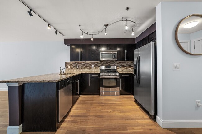 Foto del edificio - 5711 Jefferson St