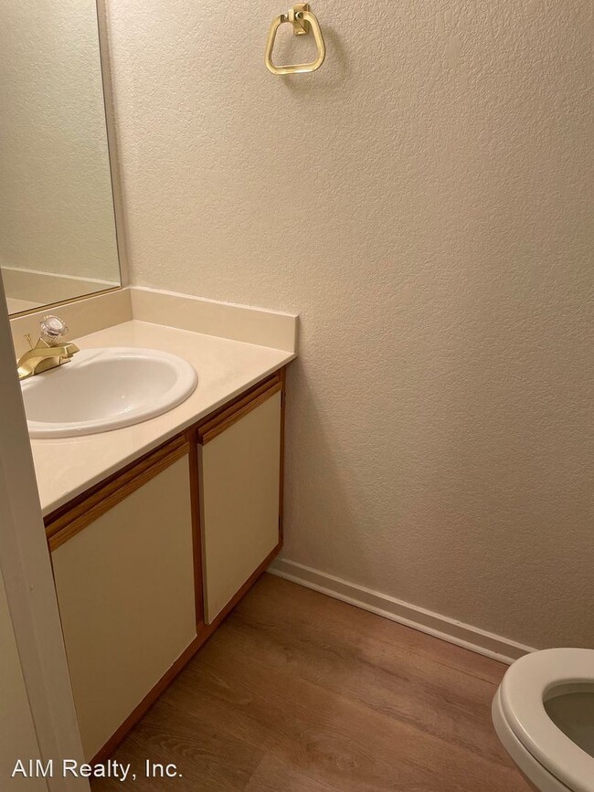 Building Photo - 2 br, 2.5 bath House - 9124 MADISON GREENS...