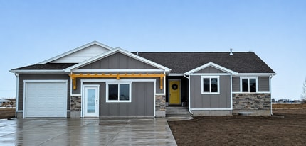 Building Photo - 2675 Titan Dr