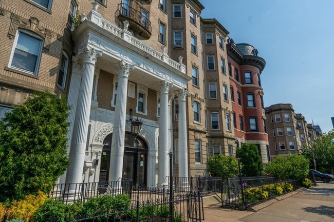 Building Exterior - 111 Park Drive