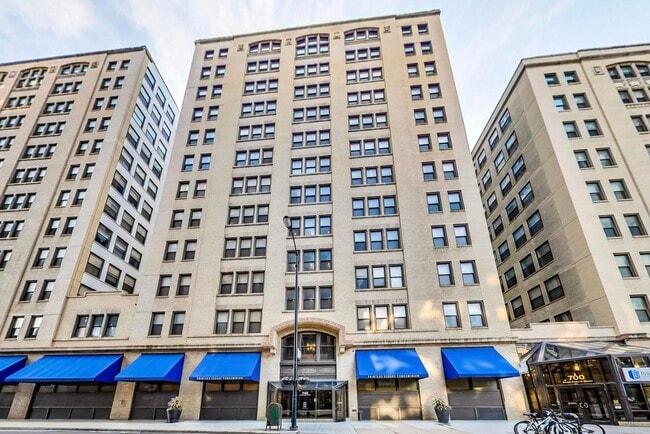 Building Photo - 740 S Federal St