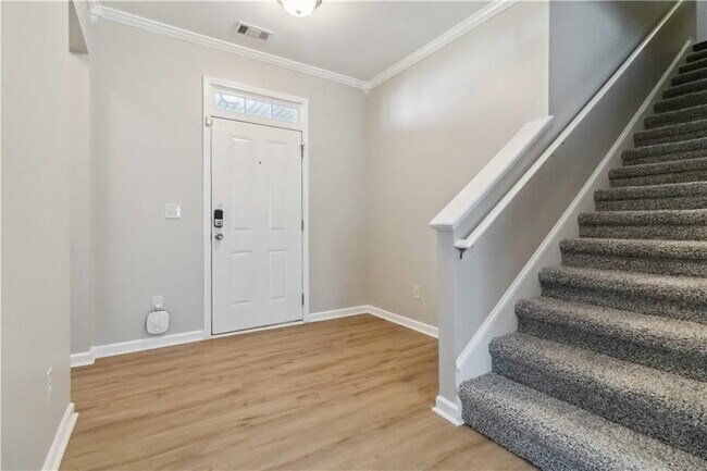 Foto del edificio - 100 Heritage Club Cir