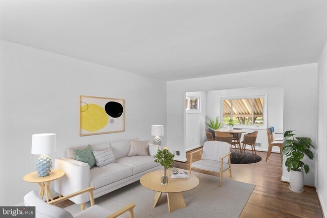 Foto del edificio - 2521 Fairhill Dr