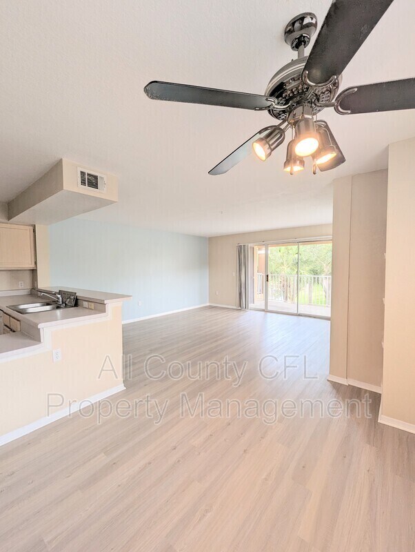 Foto del edificio - 13838 Fairway Island Dr