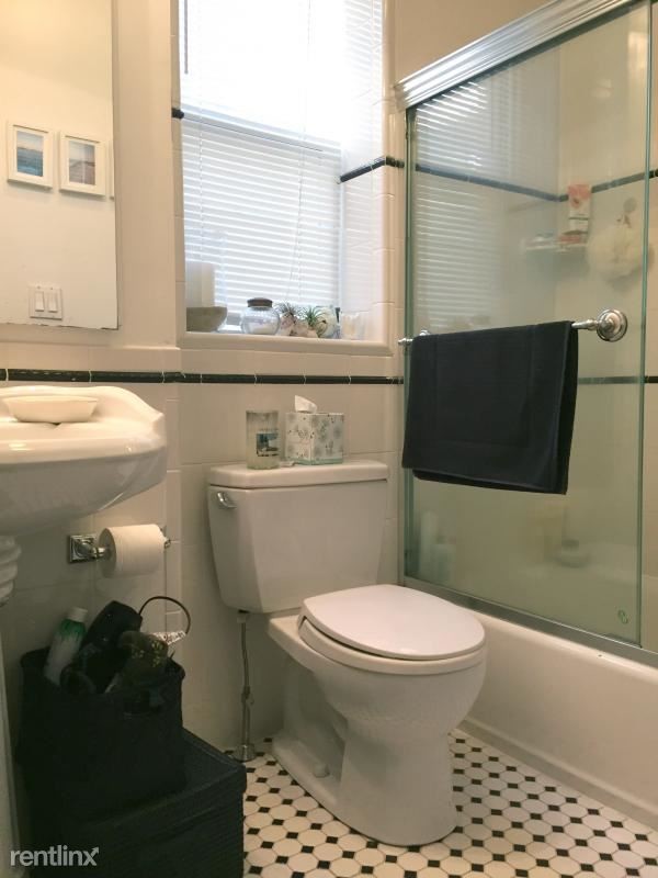 Building Photo - 2 br, 1 bath  - 1750 Commonwealth Ave Apt 10