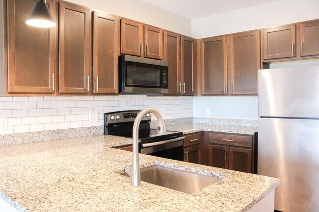 Foto del edificio - 3221 Redhawk St