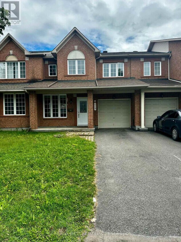 Primary Photo - 119 Deerfox Dr