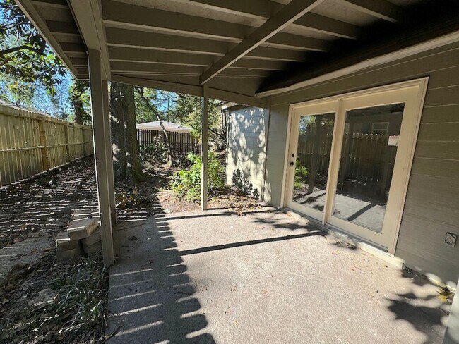 Building Photo - 5217 Habersham St