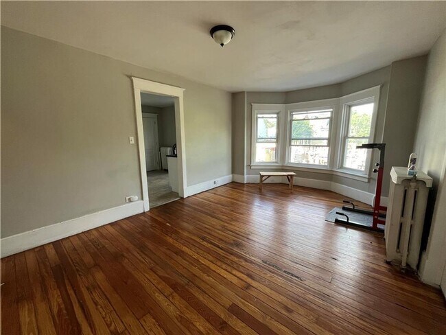 Foto del edificio - 1027 W Walnut St