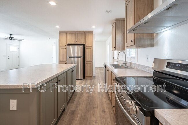 Foto del edificio - 8559 E Coralbell Ave