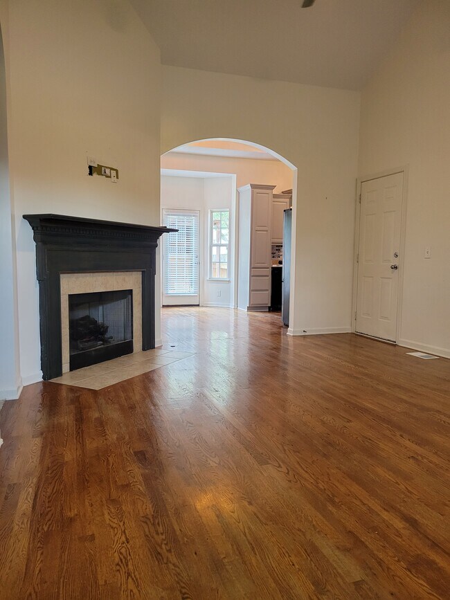 Building Photo - 311 Wyoming Dr