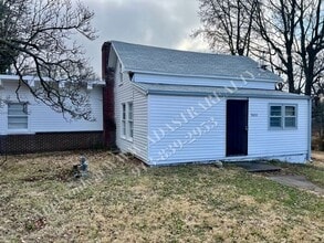 Building Photo - 9603 East 35th St S