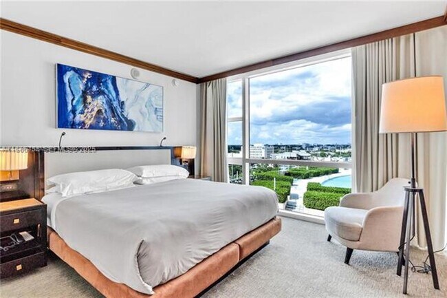 Foto del edificio - 6801 Collins Ave